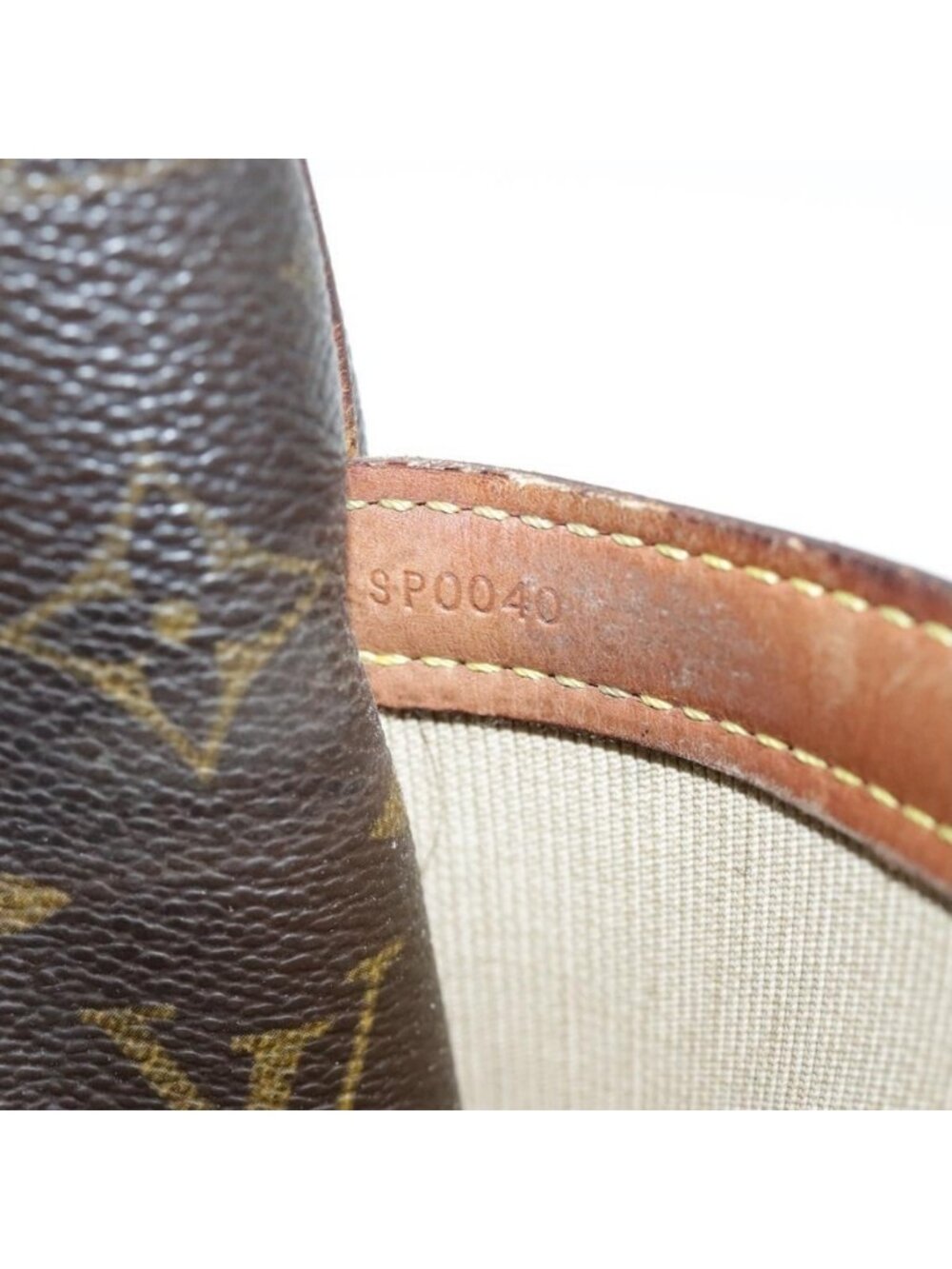 Authentic LOUIS VUITTON Monogram Reporter PM Shoulder Bag M45254 LV - Picture 4 of 16
